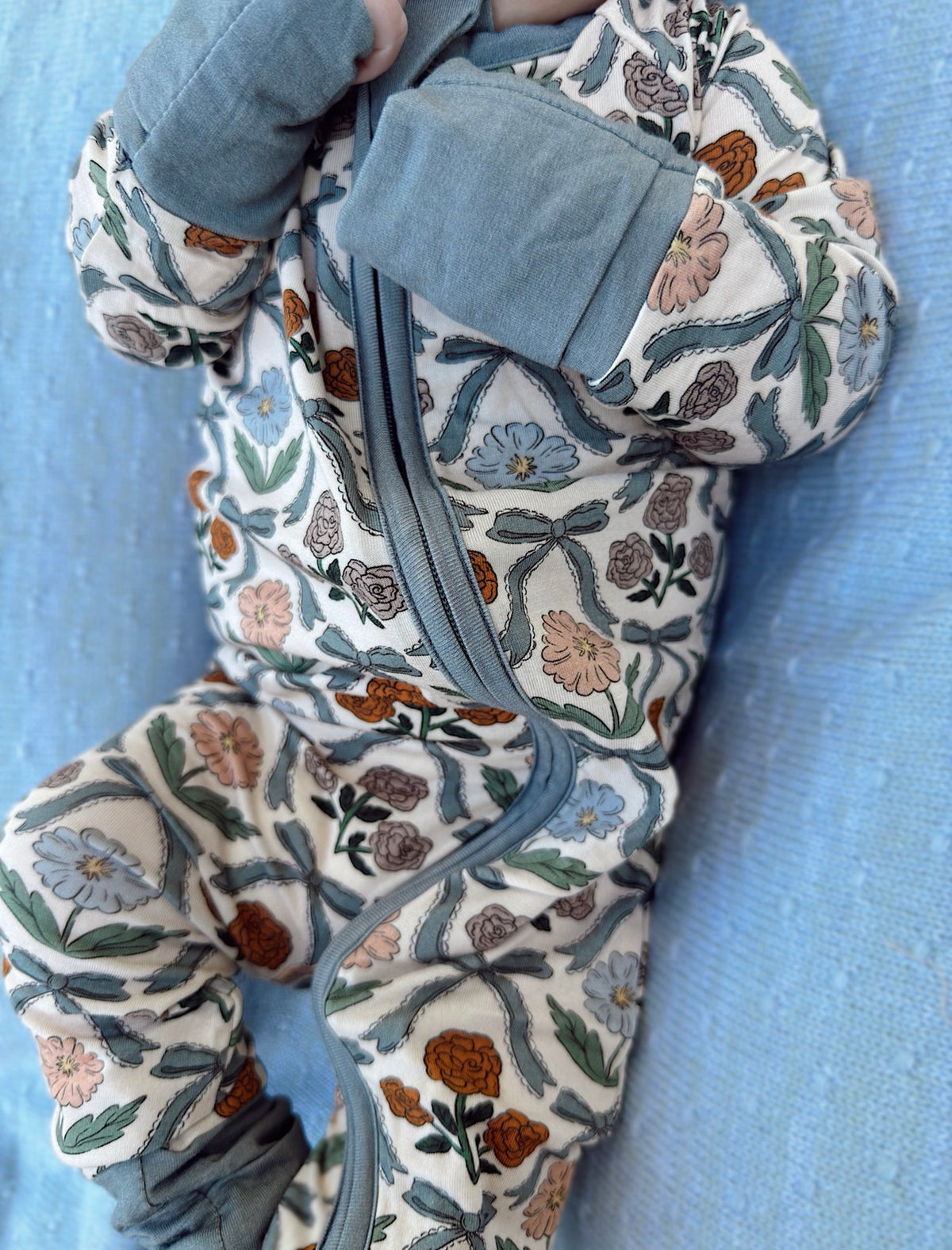 Cottage Bow Bamboo Sleeper