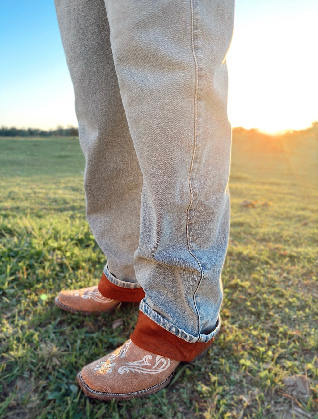 Vintage Contrast Cuffed Jeans