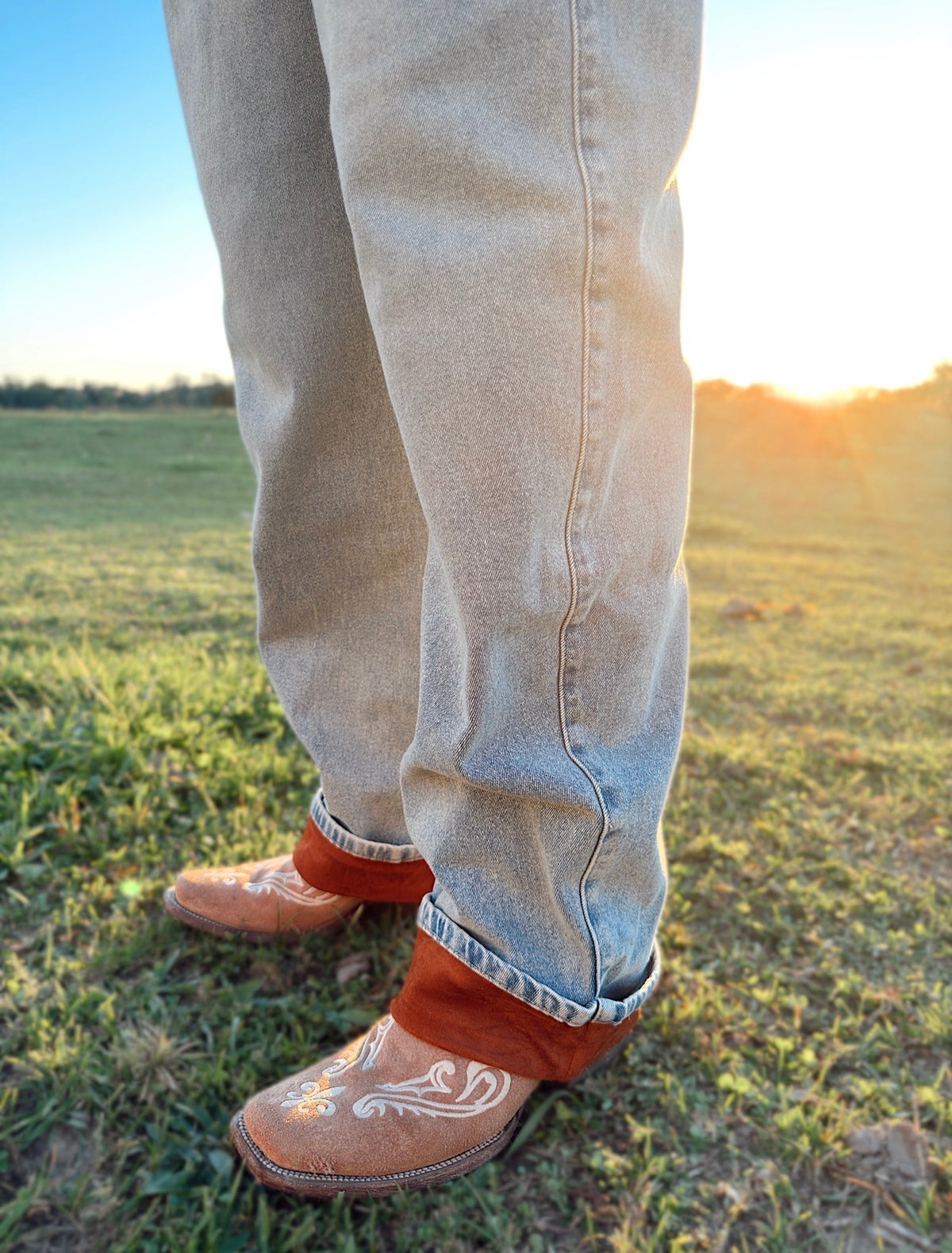 Vintage Contrast Cuffed Jeans