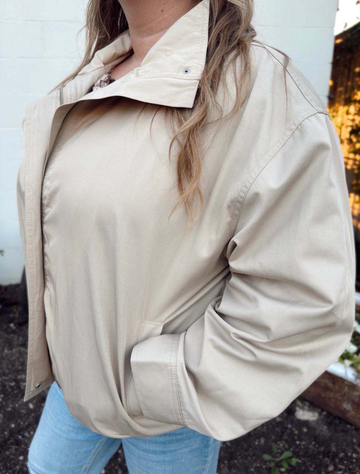 Curvy - Essential Mock Neck Zip-Up