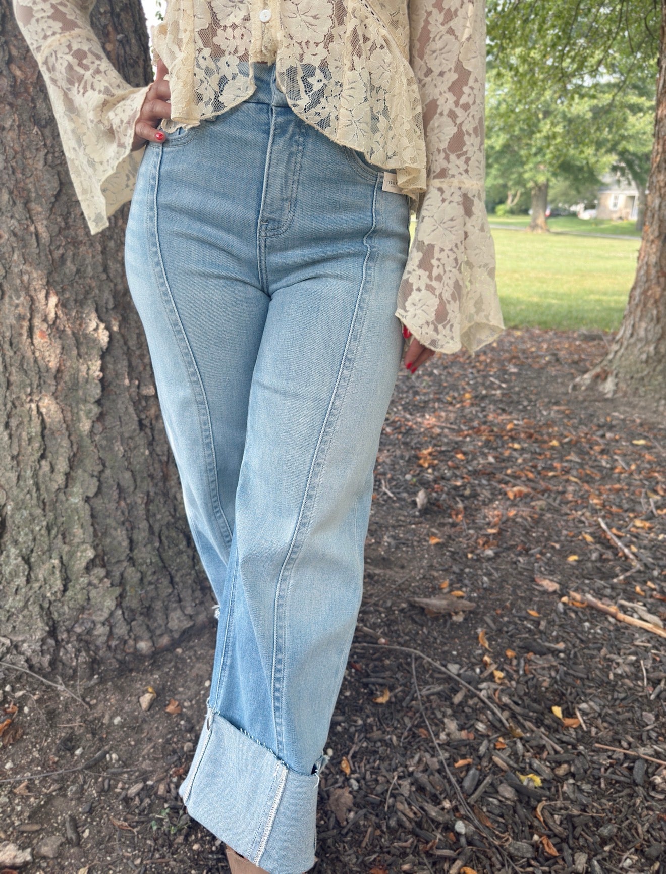 Mid Rise Wide Leg Jeans