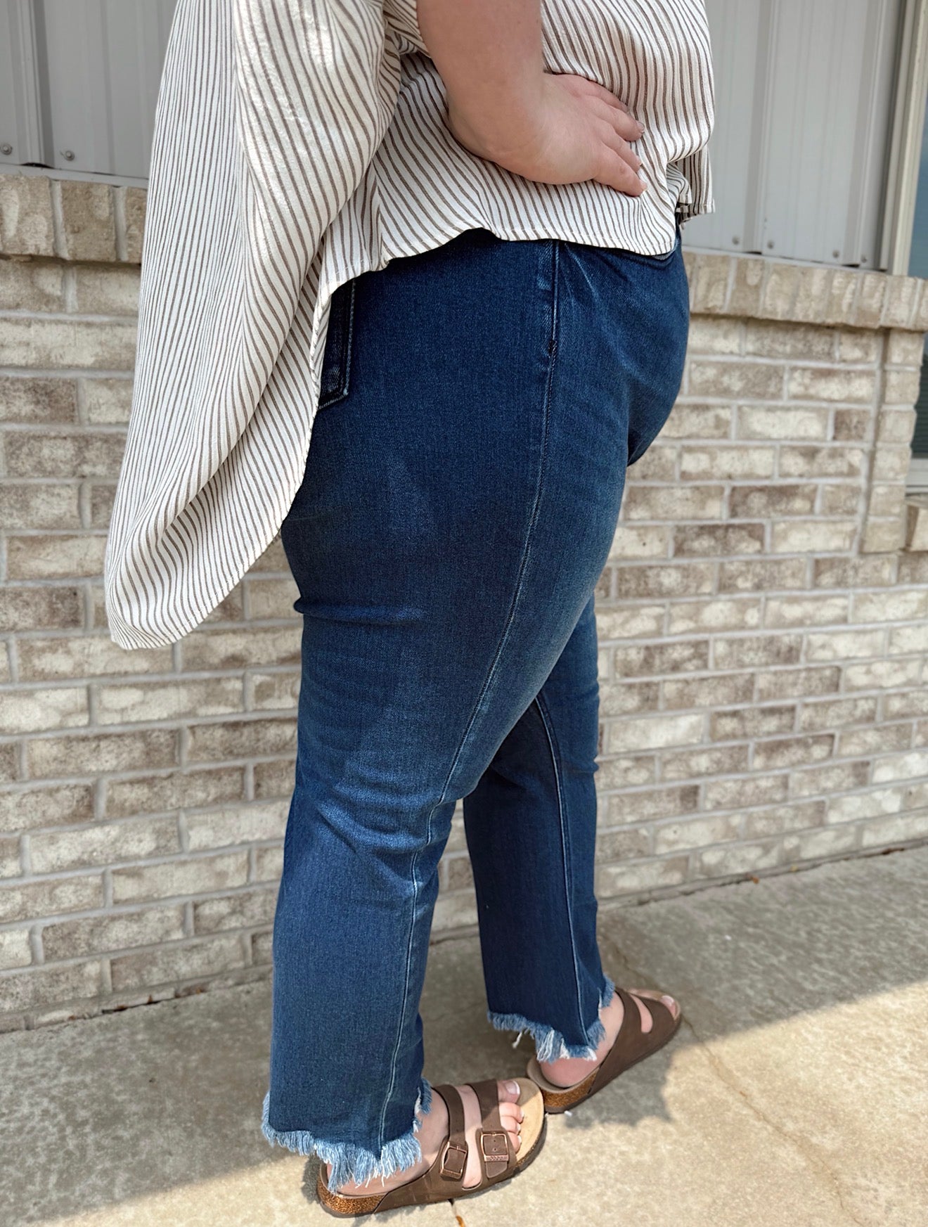 Curvy - Corset Straight Frayed Hem Jeans