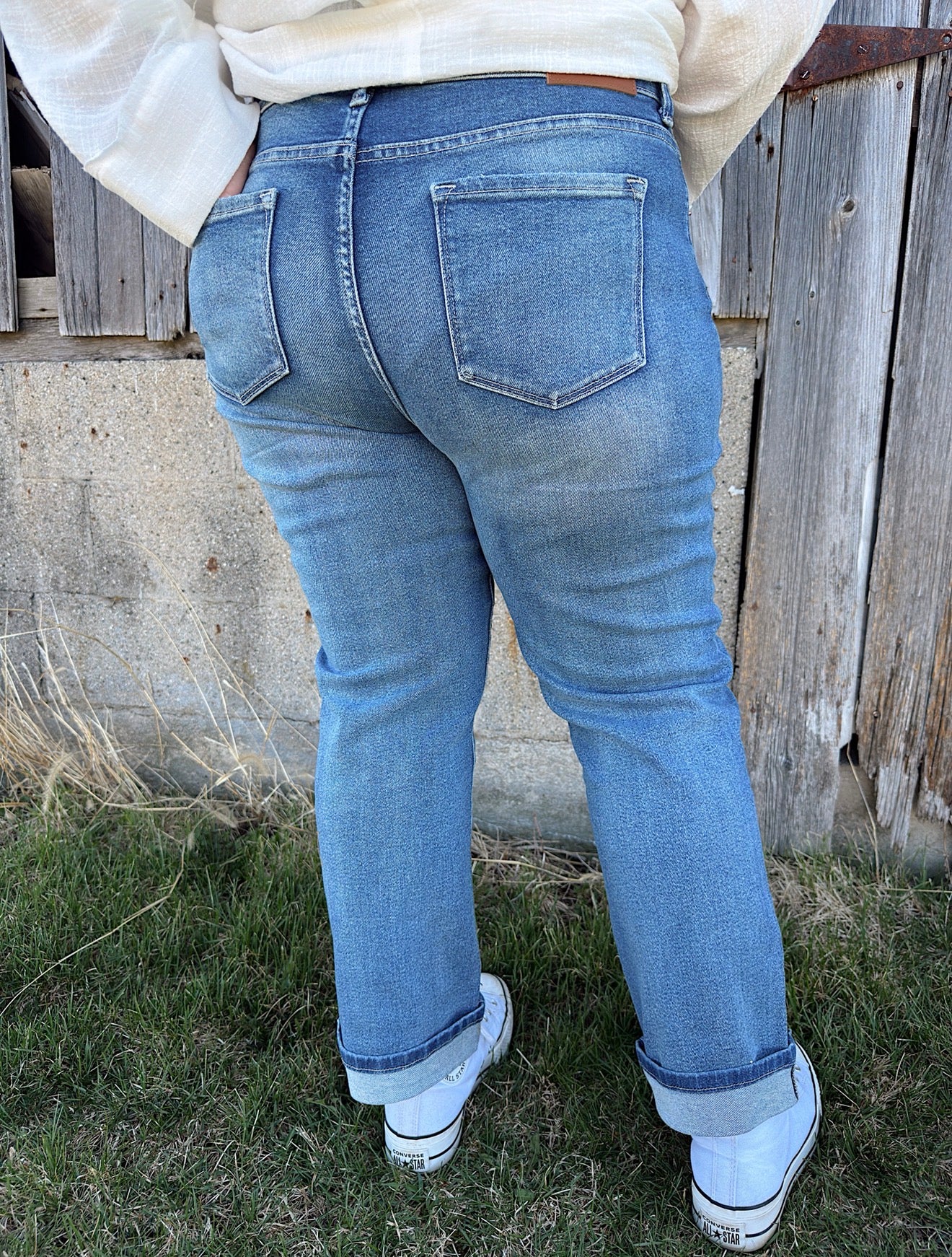 Curvy - High Rise Stretch Jeans