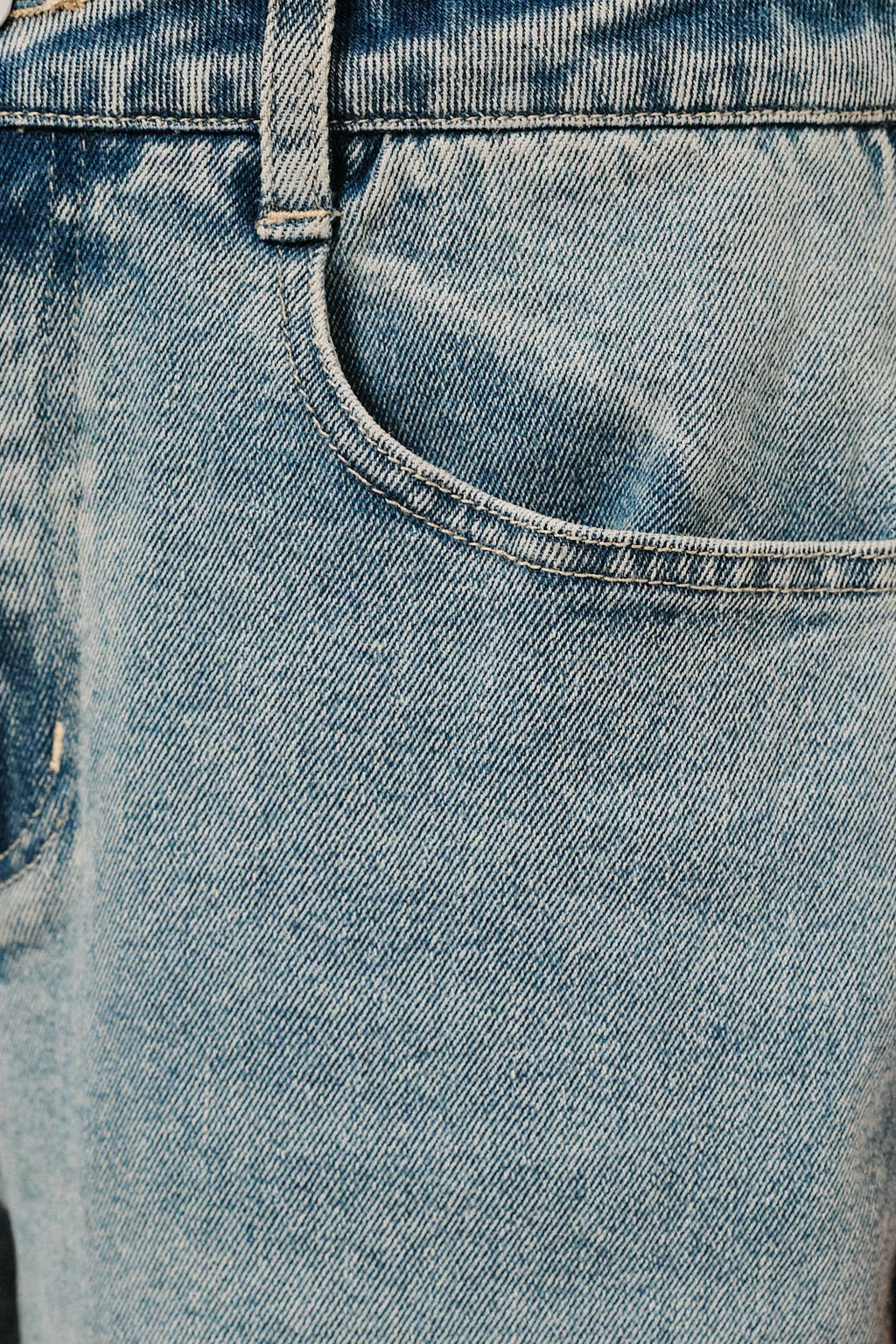 Vintage Contrast Cuffed Jeans