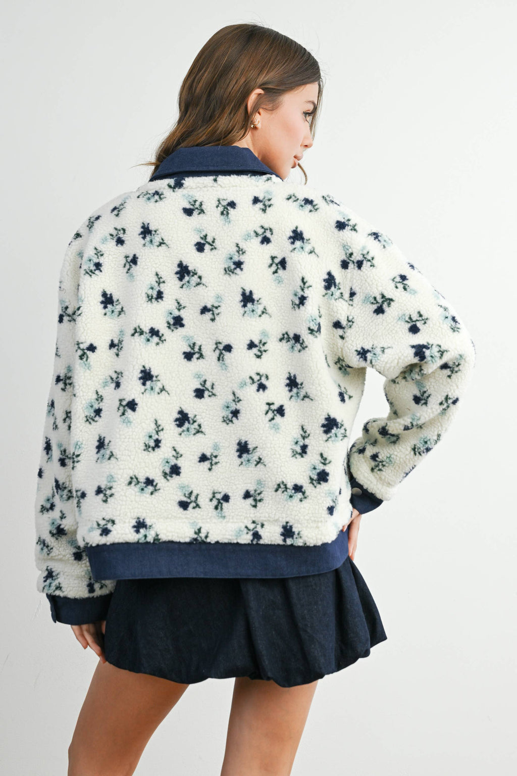 Floral  Collared Button-Down Jacket